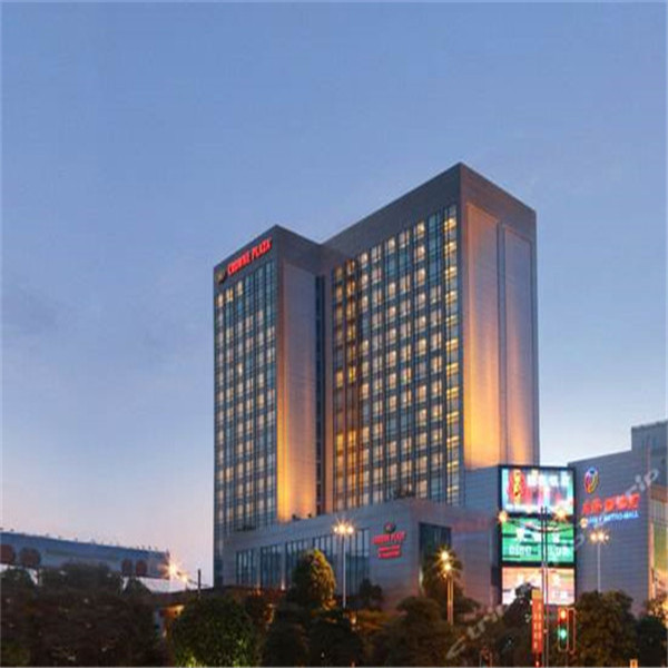 中山大信皇冠假日酒店 已安裝臺(tái)灣賀多龍感應(yīng)門.jpg