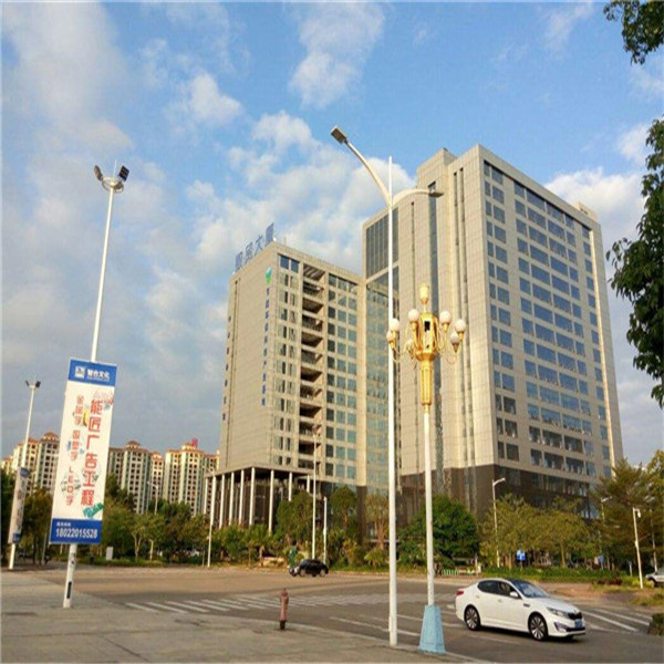 中山市祥興數(shù)貿(mào)大廈 已安裝富士感應門.jpg